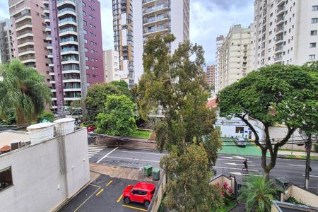 Vista do Quarto  de apartamento para alugar com 1 quarto, 52m² em Cambuí, Campinas