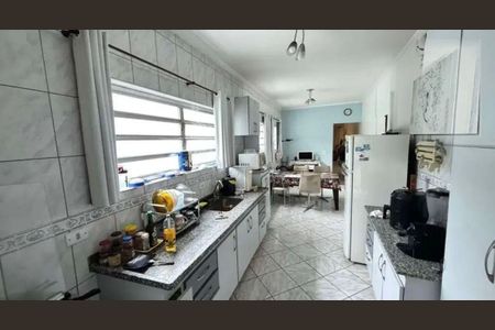 Casa à venda com 3 quartos, 138m² em Jardim Sao Jose, São Paulo