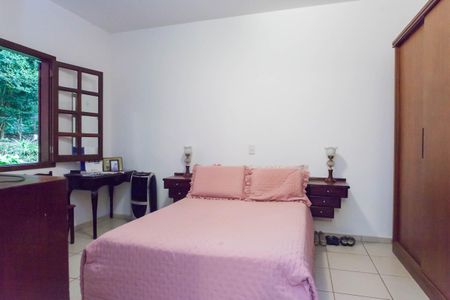 Casa de condomínio à venda com 418m², 4 quartos e 6 vagassuite 3