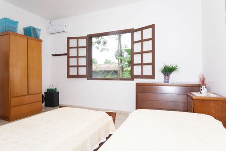 Casa de condomínio à venda com 418m², 4 quartos e 6 vagassuite 2