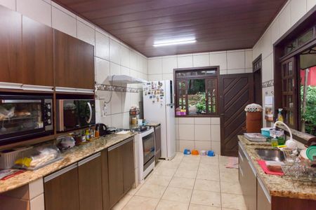 Casa de condomínio à venda com 418m², 4 quartos e 6 vagasCozinha