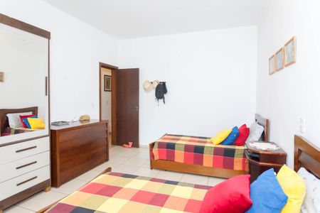 Casa de condomínio à venda com 418m², 4 quartos e 6 vagassuite 1