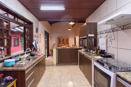 Casa de condomínio à venda com 418m², 4 quartos e 6 vagasCozinha