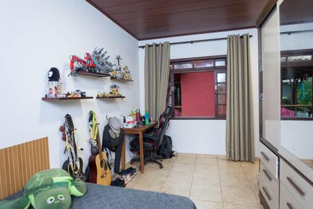 Casa de condomínio à venda com 418m², 4 quartos e 6 vagassuite 4