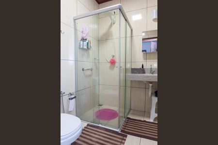 Casa de condomínio à venda com 418m², 4 quartos e 6 vagasBanheiro suite 1