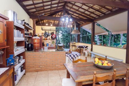 Casa de condomínio à venda com 418m², 4 quartos e 6 vagasCozinha - extarna