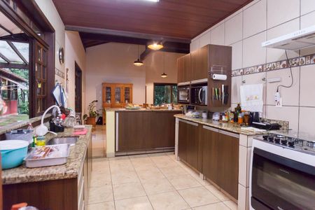 Casa de condomínio à venda com 418m², 4 quartos e 6 vagasCozinha