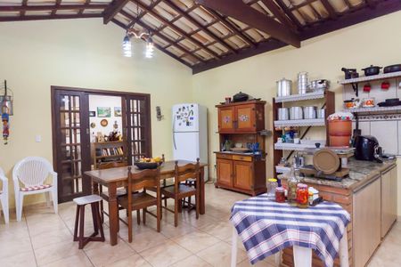 Casa de condomínio à venda com 418m², 4 quartos e 6 vagasCozinha - extarna