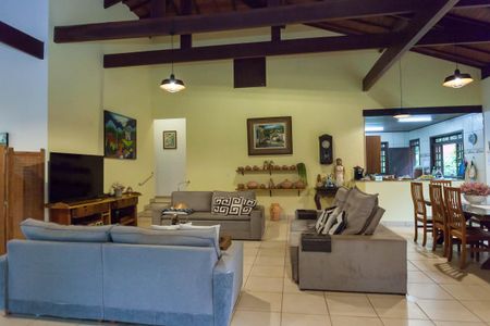 Casa de condomínio à venda com 418m², 4 quartos e 6 vagassala