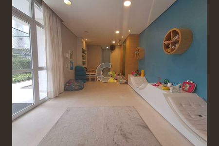 Apartamento à venda com 2 quartos, 69m² em Lapa, São Paulo