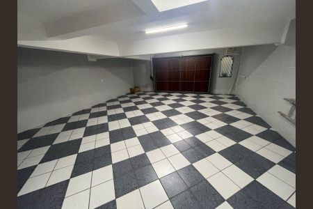 Casa à venda com 3 quartos, 250m² em Vila Irmaos Arnoni, São Paulo