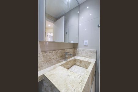 Apartamento para alugar com 65m², 3 quartos e sem vagaBanheiro