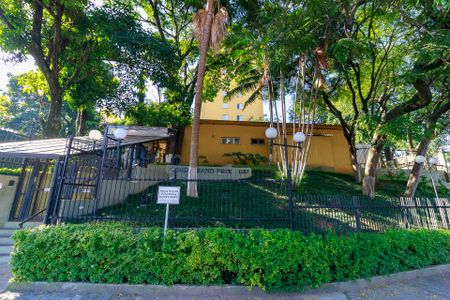 Apartamento para alugar com 65m², 3 quartos e sem vagaFachada