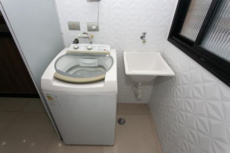 Apartamento à venda com 66m², 3 quartos e 2 vagas Apartamento à venda com 66m², 3 quartos e 2 vagasÁrea de Serviço