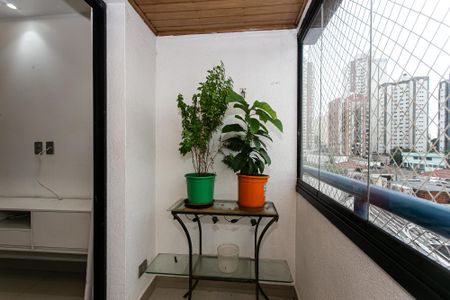 Apartamento à venda com 66m², 3 quartos e 2 vagas Apartamento à venda com 66m², 3 quartos e 2 vagasVaranda