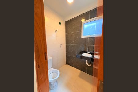 Apartamento à venda com 99m², 2 quartos e 1 vaga Apartamento à venda com 99m², 2 quartos e 1 vagaBanheiro da Suíte