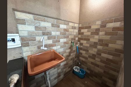 Casa para alugar com 250m², 2 quartos e sem vagaÁrea de Serviço