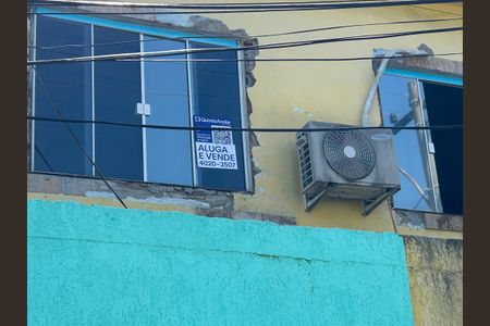 Casa para alugar com 250m², 2 quartos e sem vagaFachada + plaquinha