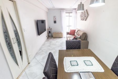Apartamento à venda com 60m², 2 quartos e sem vagaSala