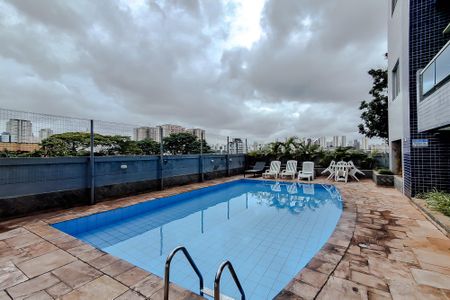 Apartamento à venda com 48m², 1 quarto e 1 vagaÁrea comum - Piscina