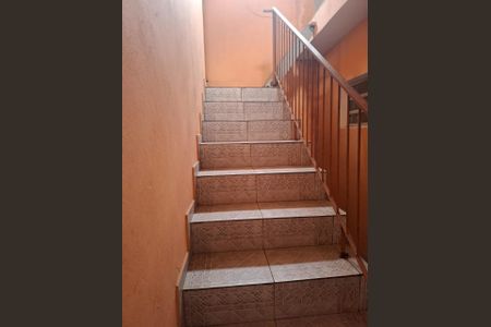 Casa à venda com 223m², 3 quartos e 3 vagas Casa à venda com 223m², 3 quartos e 3 vagasESCADA EXTERNA