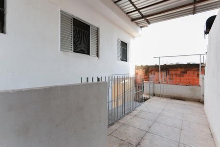 Casa para alugar com 60m², 1 quarto e 1 vagaQuintal