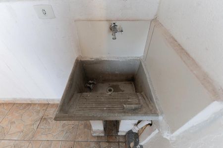 Casa para alugar com 60m², 1 quarto e 1 vagaÁrea de serviço