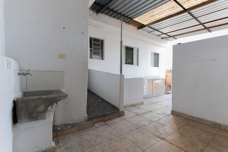 Casa para alugar com 60m², 1 quarto e 1 vagaÁrea de serviço