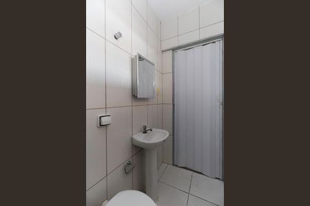 Banheiro Social de casa para alugar com 1 quarto, 60m² em Jardim Ondina, São Paulo