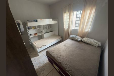 Casa para alugar com 125m², 5 quartos e 2 vagas Casa para alugar com 125m², 5 quartos e 2 vagasQuarto