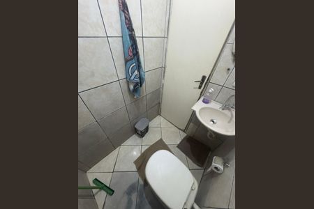 Casa para alugar com 125m², 5 quartos e 2 vagas Casa para alugar com 125m², 5 quartos e 2 vagasBanheiro