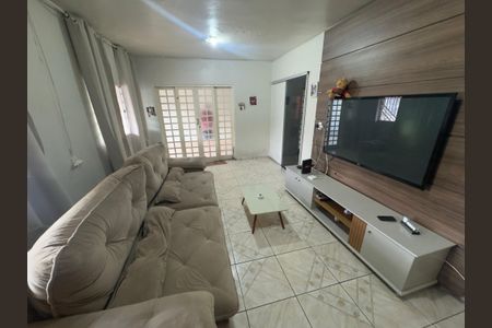 Casa para alugar com 125m², 5 quartos e 2 vagas Casa para alugar com 125m², 5 quartos e 2 vagasSala