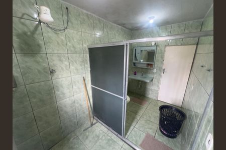 Casa para alugar com 125m², 5 quartos e 2 vagas Casa para alugar com 125m², 5 quartos e 2 vagasBanheiro