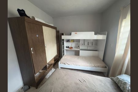 Casa para alugar com 125m², 5 quartos e 2 vagas Casa para alugar com 125m², 5 quartos e 2 vagasQuarto