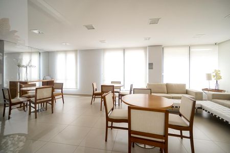 Apartamento à venda com 105m², 3 quartos e 2 vagas Apartamento à venda com 105m², 3 quartos e 2 vagasSalão de festas