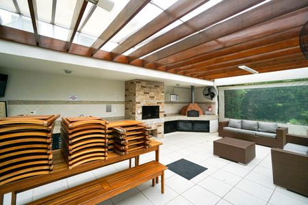 Apartamento à venda com 105m², 3 quartos e 2 vagas Apartamento à venda com 105m², 3 quartos e 2 vagasChurrasqueira