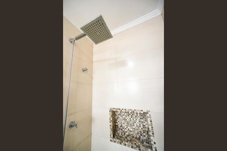 Apartamento à venda com 105m², 3 quartos e 2 vagas Apartamento à venda com 105m², 3 quartos e 2 vagasChuveiro