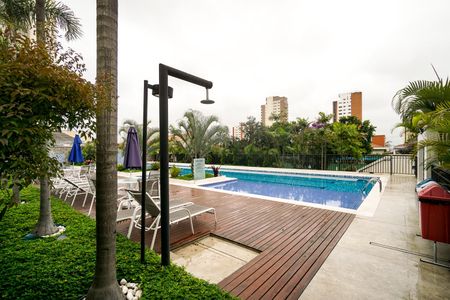 Apartamento à venda com 105m², 3 quartos e 2 vagas Apartamento à venda com 105m², 3 quartos e 2 vagasPiscina