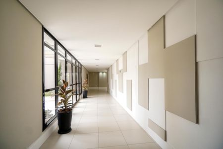 Apartamento à venda com 105m², 3 quartos e 2 vagas Apartamento à venda com 105m², 3 quartos e 2 vagasHall social