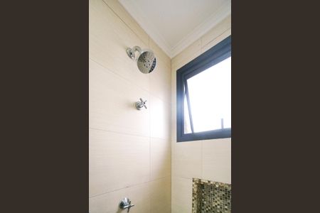 Apartamento à venda com 105m², 3 quartos e 2 vagas Apartamento à venda com 105m², 3 quartos e 2 vagasChuveiro