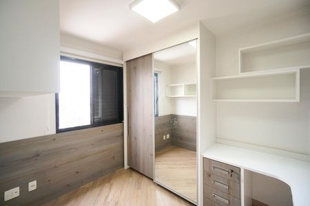 Apartamento à venda com 105m², 3 quartos e 2 vagas Apartamento à venda com 105m², 3 quartos e 2 vagasQuarto 02