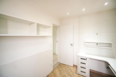 Apartamento à venda com 105m², 3 quartos e 2 vagas Apartamento à venda com 105m², 3 quartos e 2 vagasQuarto 01