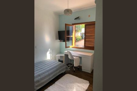 Casa à venda com 3 quartos, 330m² em Vila Irmaos Arnoni, São Paulo