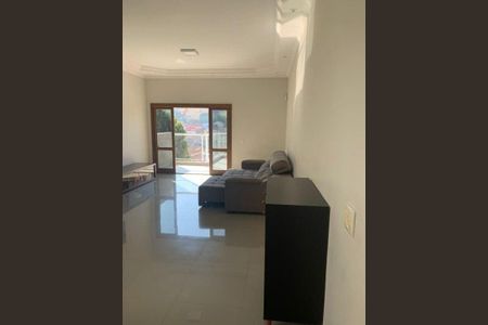 Casa à venda com 3 quartos, 330m² em Vila Irmaos Arnoni, São Paulo