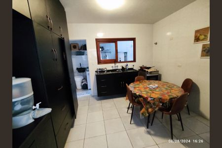 Casa à venda com 146m², 4 quartos e 2 vagas