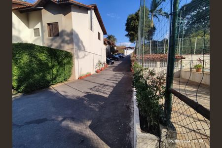 Casa à venda com 146m², 4 quartos e 2 vagas