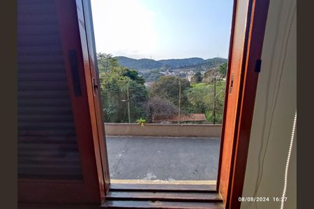 Casa à venda com 146m², 4 quartos e 2 vagas