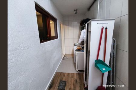 Casa à venda com 146m², 4 quartos e 2 vagas