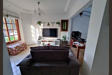 Casa à venda com 4 quartos, 146m² em Vila Irmaos Arnoni, São Paulo