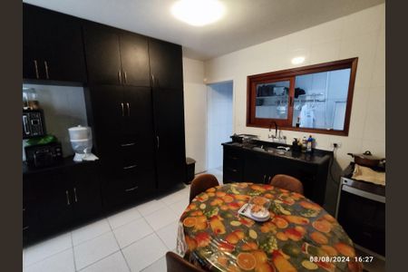 Casa à venda com 4 quartos, 146m² em Vila Irmaos Arnoni, São Paulo